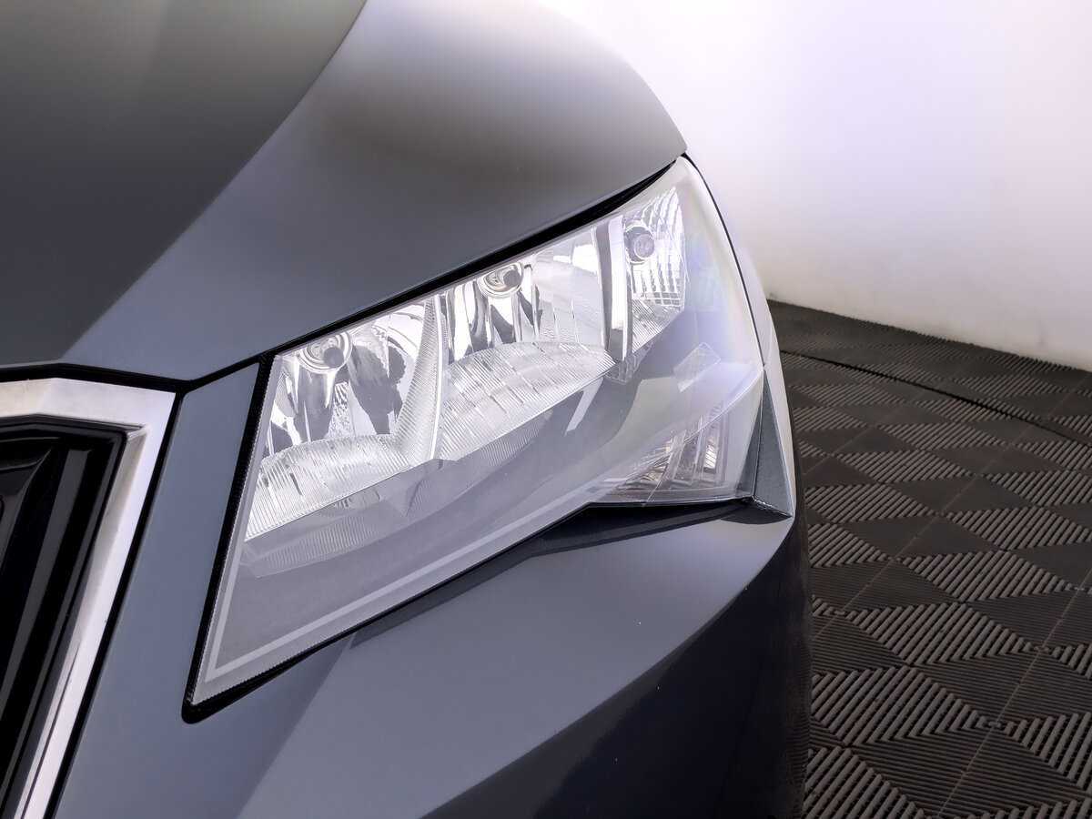 Skoda Superb 2018 года с пробегом. Фото: #16