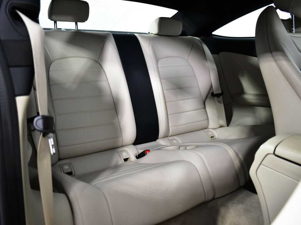 Mercedes-Benz C-Класс 2019 года с пробегом. Фото: #9