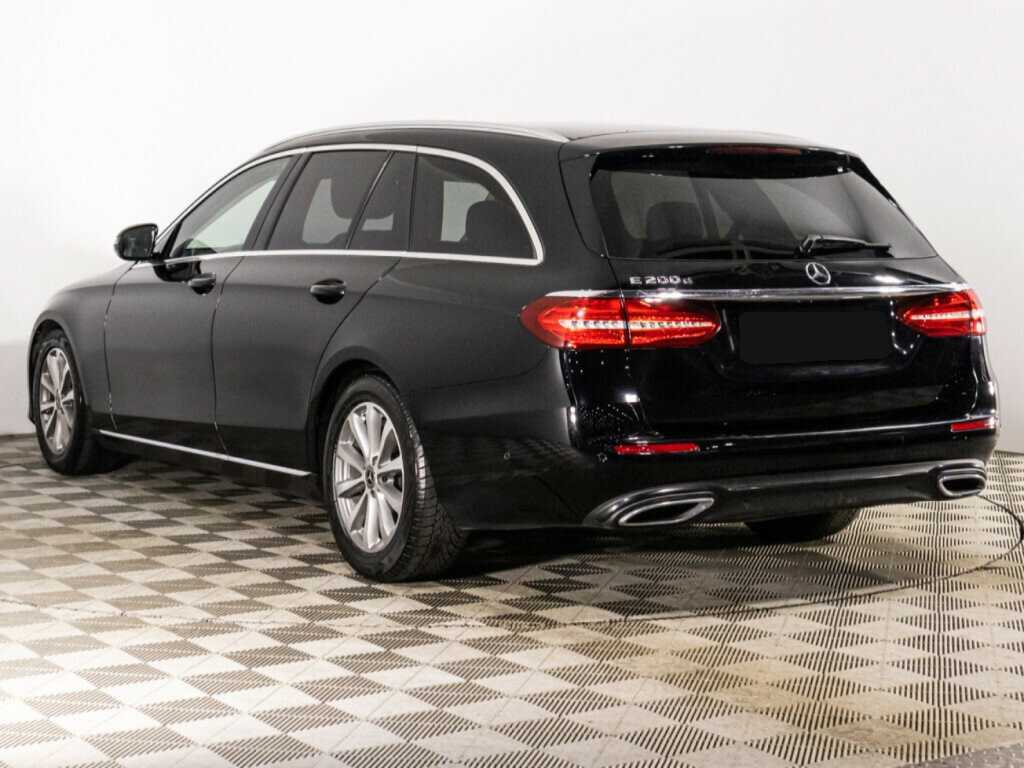 Mercedes-Benz E-Класс 2018 года с пробегом. Фото: #6