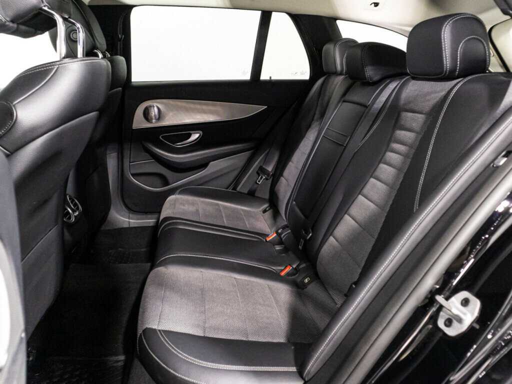 Mercedes-Benz E-Класс 2018 года с пробегом. Фото: #9