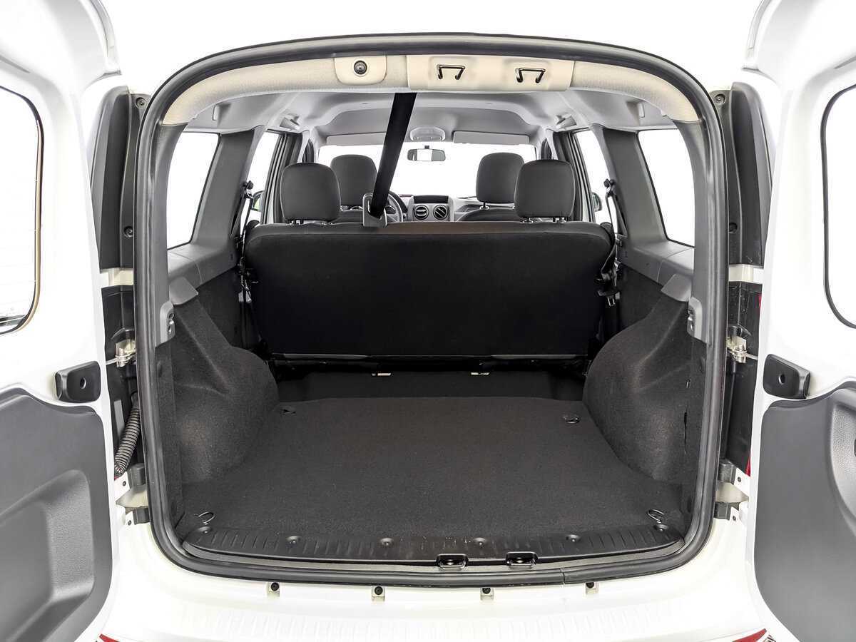 Lada (ВАЗ) Largus 2024 года с пробегом. Фото: #9