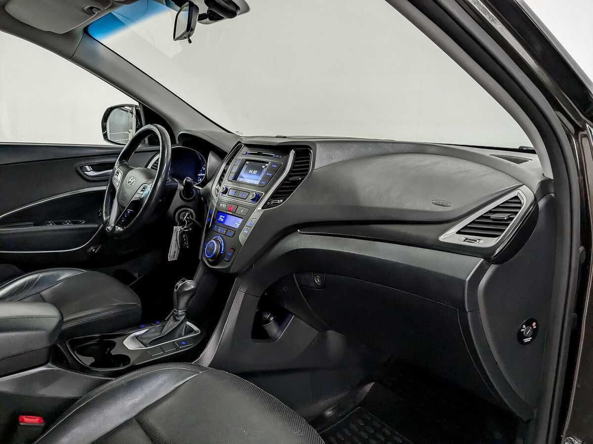 Б/У Хендай Санта Фе 2015 года. Фото: #10