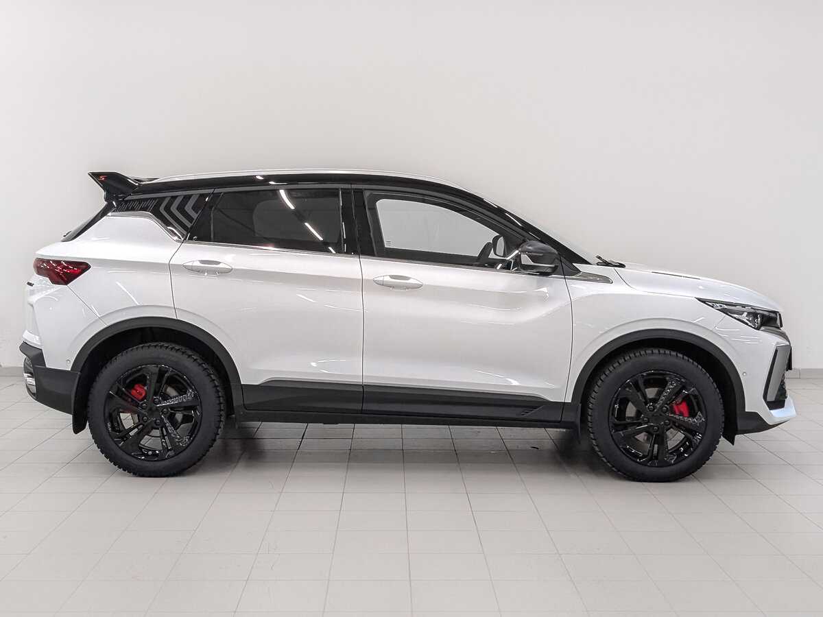 Geely Coolray 2024 года с пробегом. Фото: #3