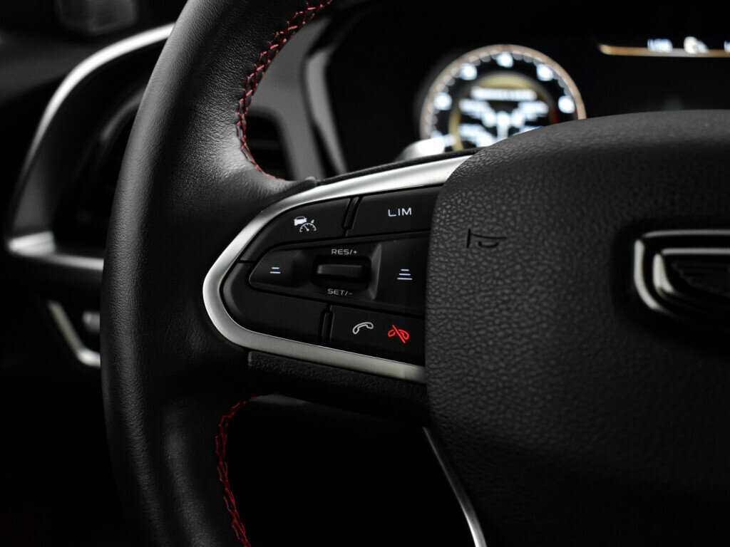 Geely Tugella 2022 года с пробегом. Фото: #20