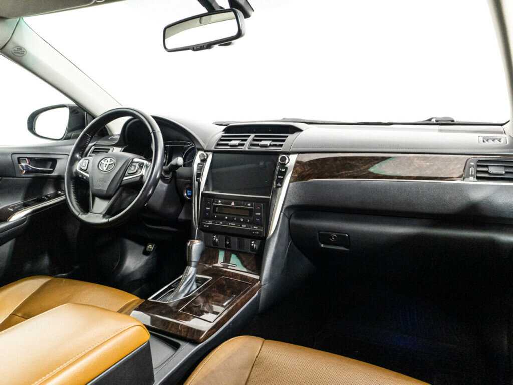 Toyota Camry 2017 года с пробегом. Фото: #8
