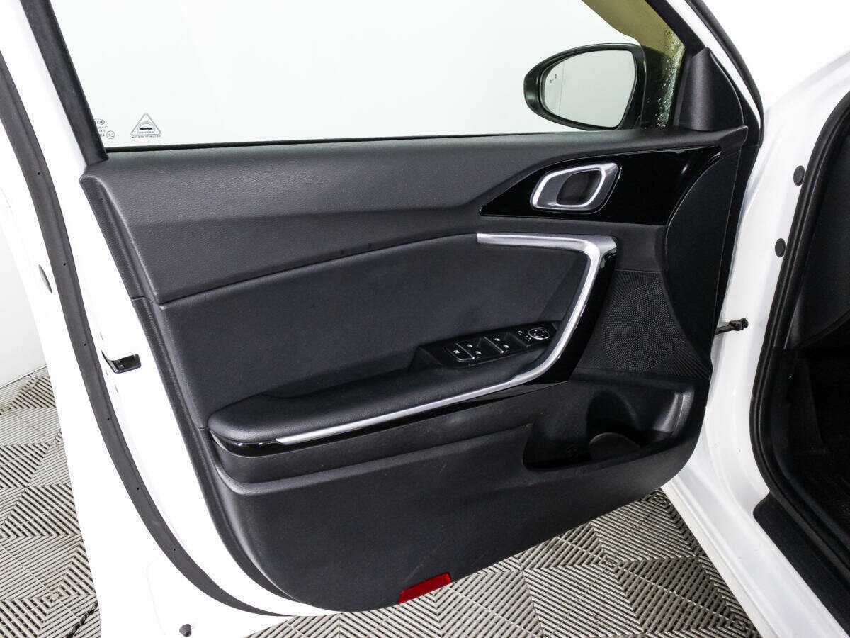 Kia Ceed 2020 года с пробегом. Фото: #24