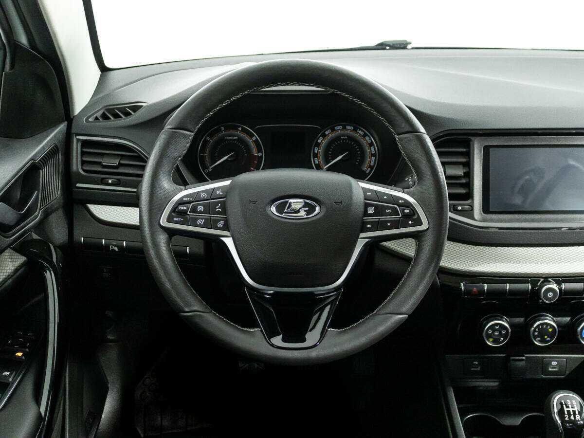 Lada (ВАЗ) Vesta 2023 года с пробегом. Фото: #18