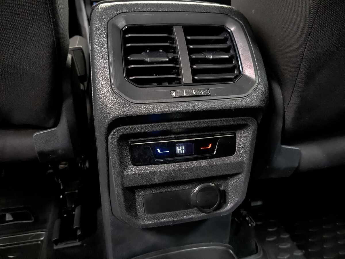 Volkswagen Tiguan 2021 года с пробегом. Фото: #22