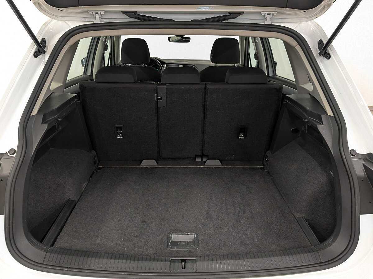 Volkswagen Tiguan 2021 года с пробегом. Фото: #9