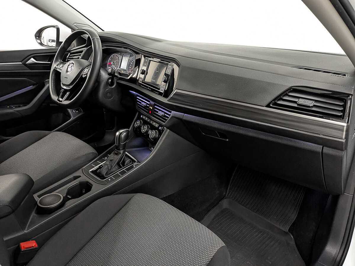 Volkswagen Jetta 2020 года с пробегом. Фото: #12