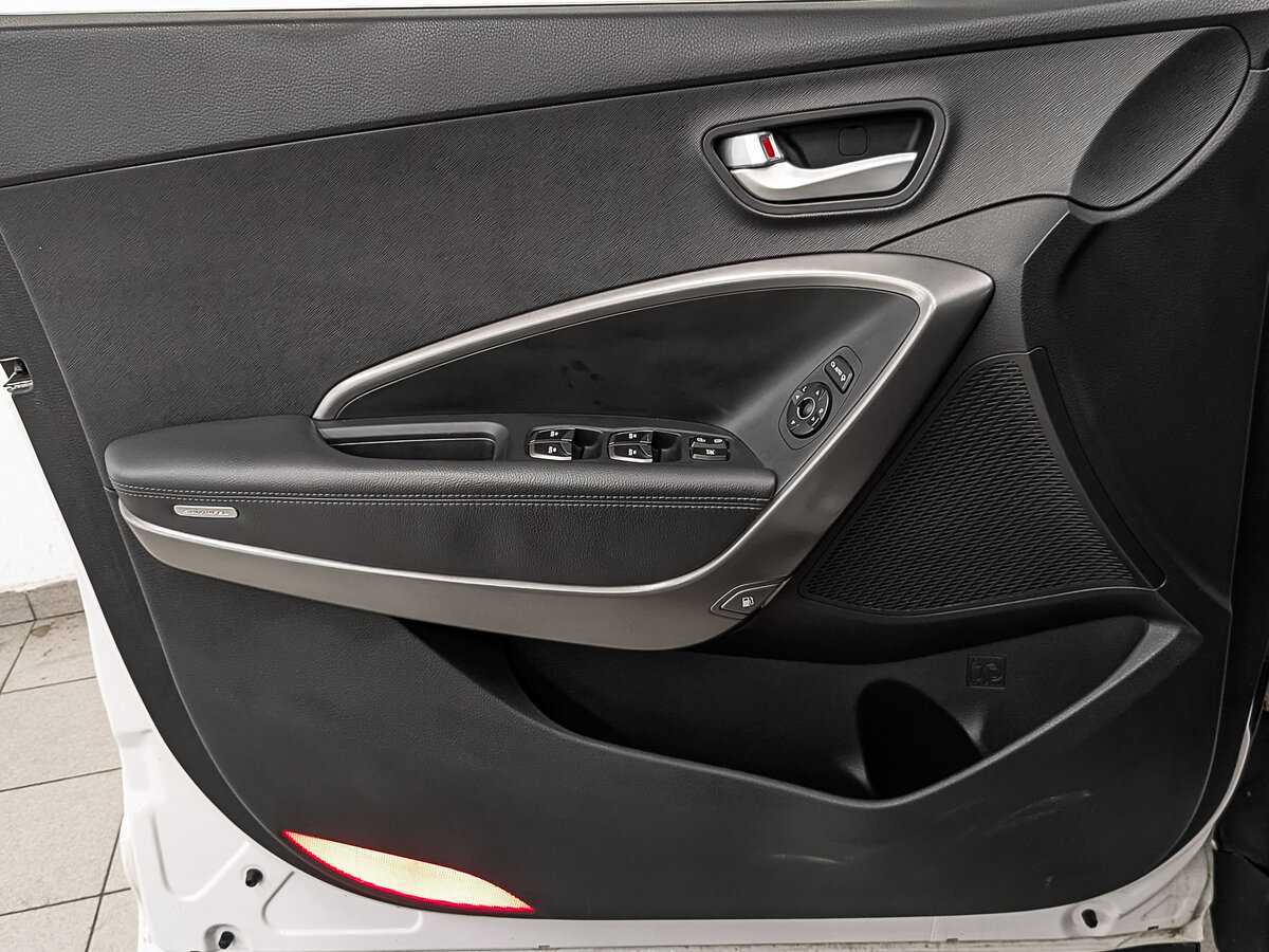 Б/У Хендай Санта Фе 2014 года. Фото: #18