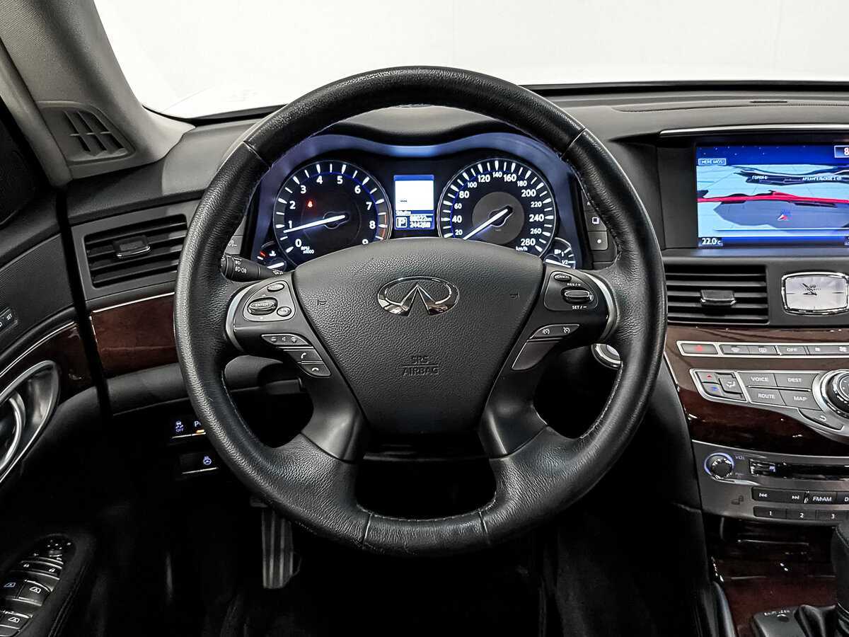 Infiniti Q70 2016 года с пробегом. Фото: #21