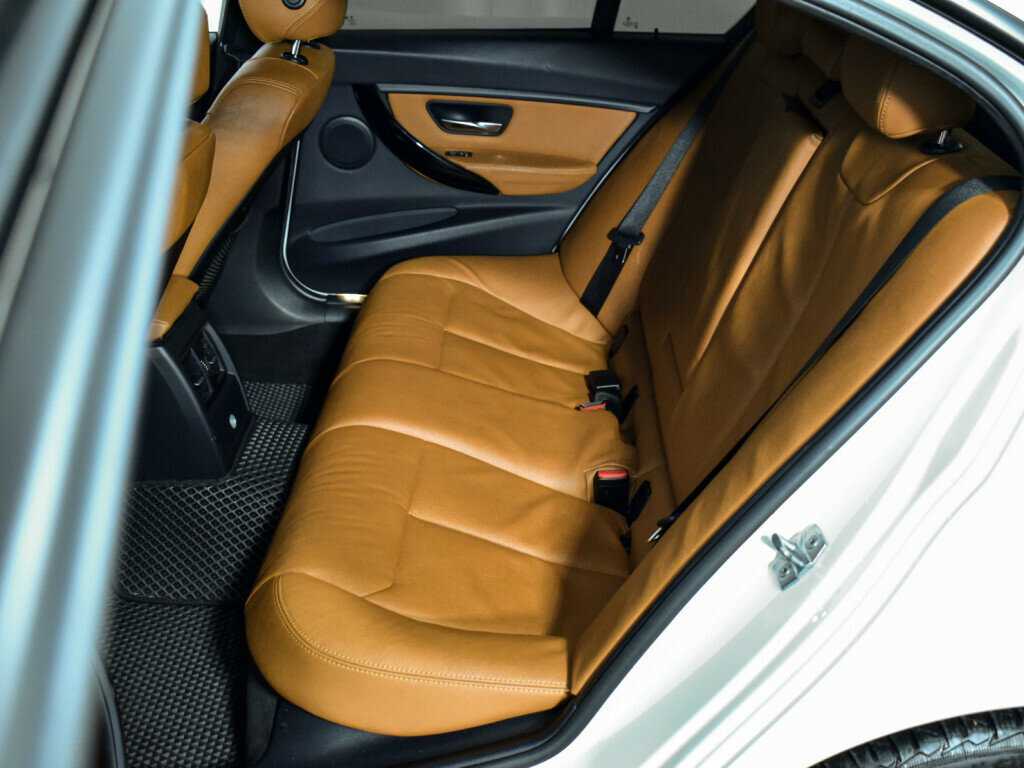 BMW 3 серии 2017 года с пробегом. Фото: #13