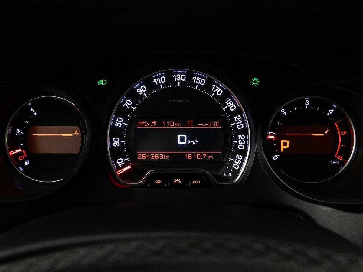 Citroen C5 2013 года с пробегом. Фото: #9