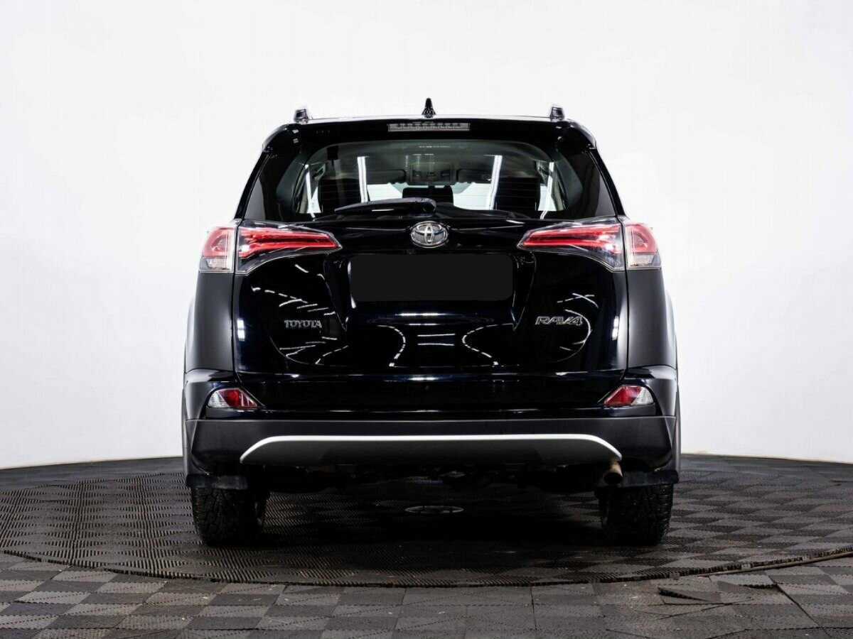 Toyota RAV4 2017 года с пробегом. Фото: #4