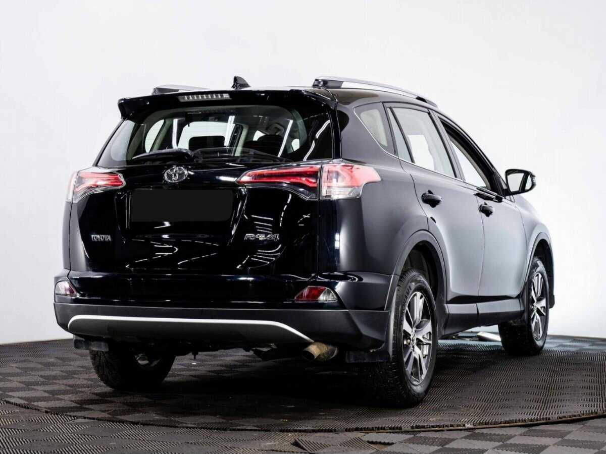 Toyota RAV4 2017 года с пробегом. Фото: #5