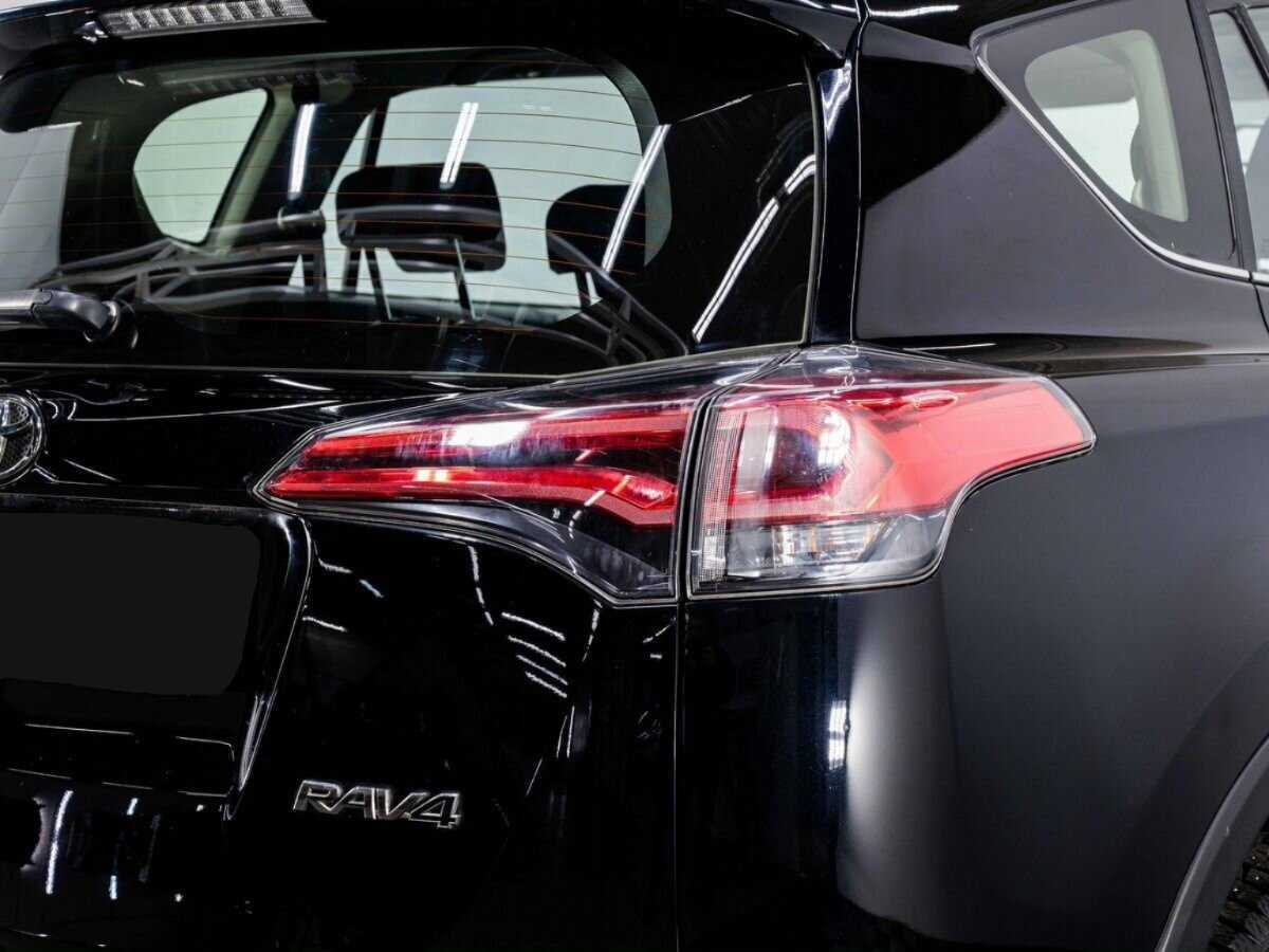 Toyota RAV4 2017 года с пробегом. Фото: #22