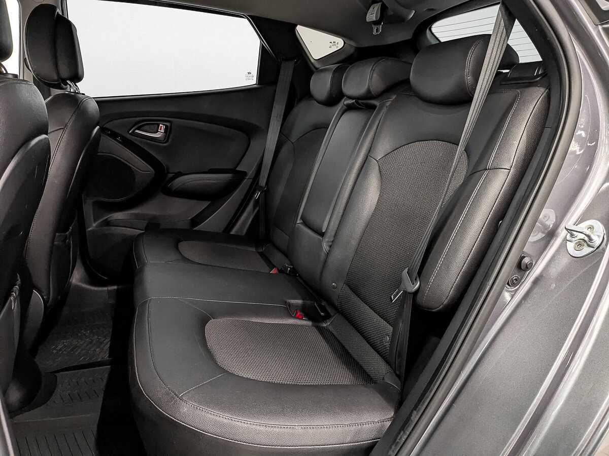 Б/У Хендай ай-икс35 2014 года. Фото: #17