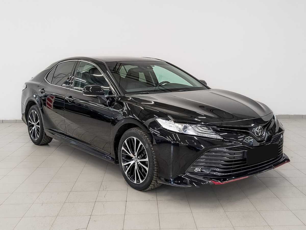 Toyota Camry 2020 года с пробегом. Фото: #2