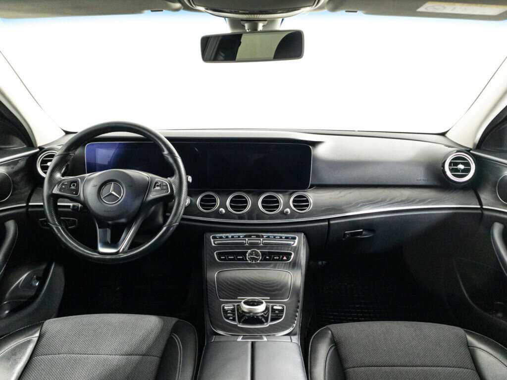 Mercedes-Benz E-Класс 2017 года с пробегом. Фото: #12