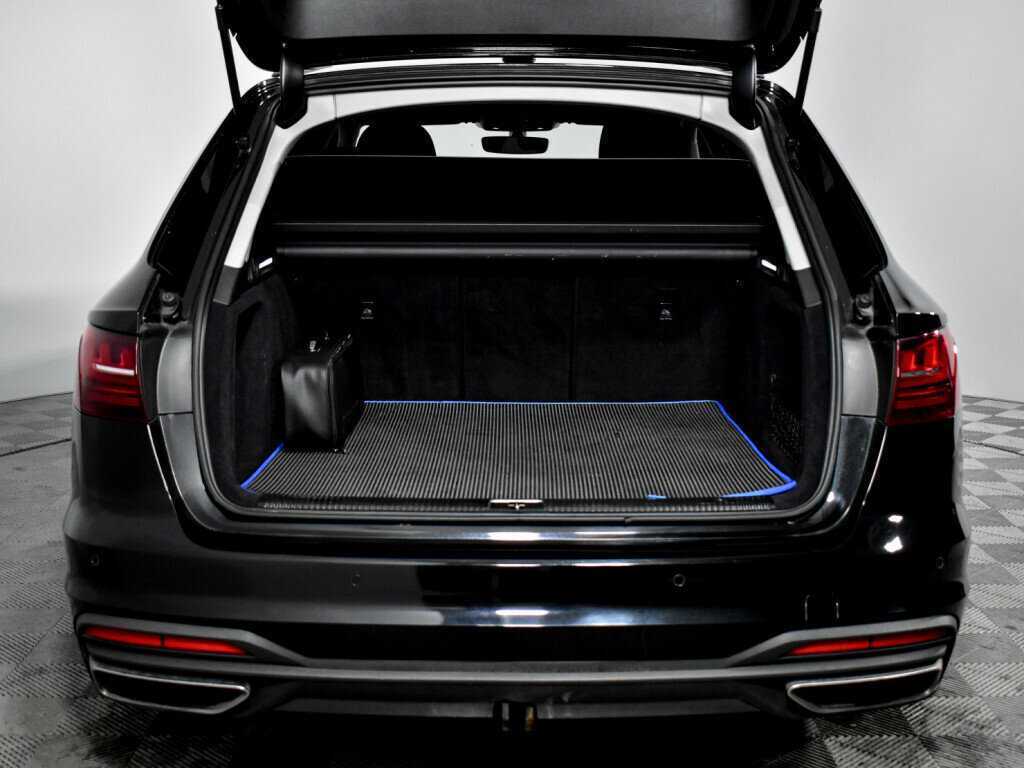 Audi A4 2020 года с пробегом. Фото: #7