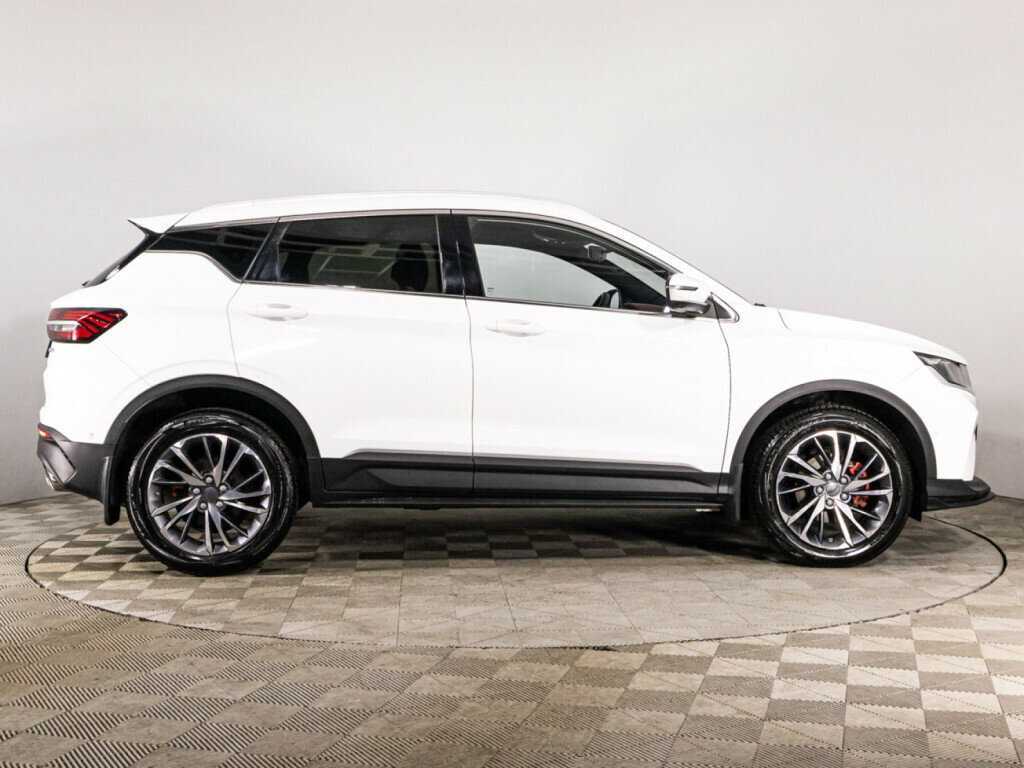 Geely Coolray 2023 года с пробегом. Фото: #3