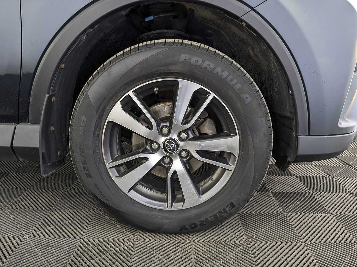 Toyota RAV4 2017 года с пробегом. Фото: #10