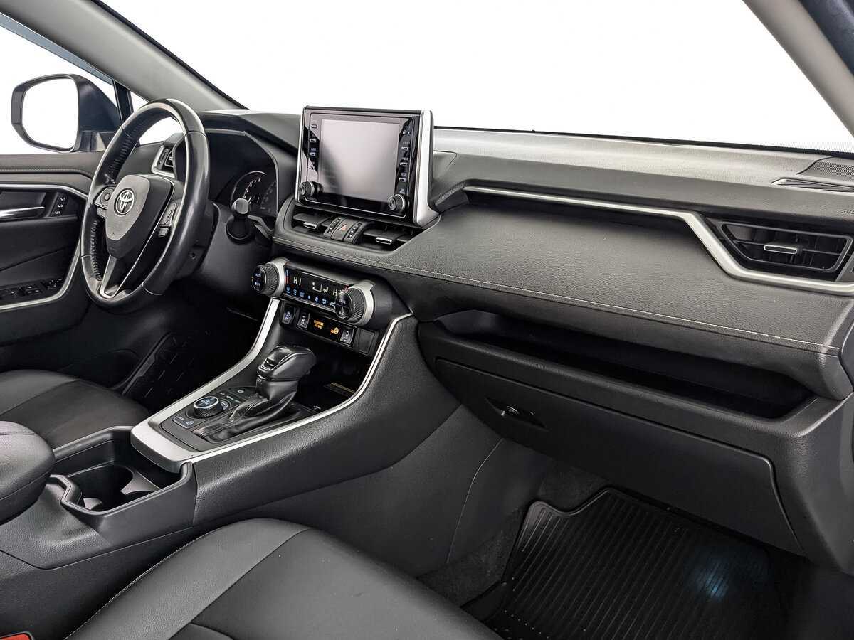 Toyota RAV4 2019 года с пробегом. Фото: #12