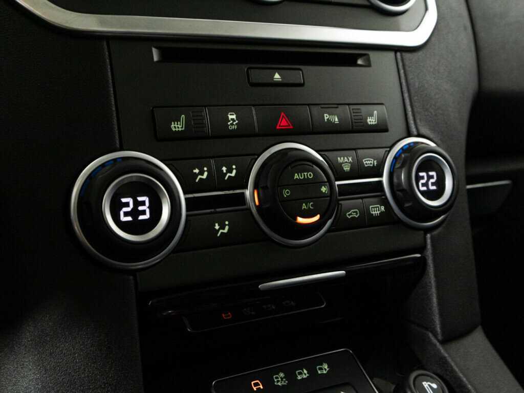 Land Rover Discovery 2016 года с пробегом. Фото: #17