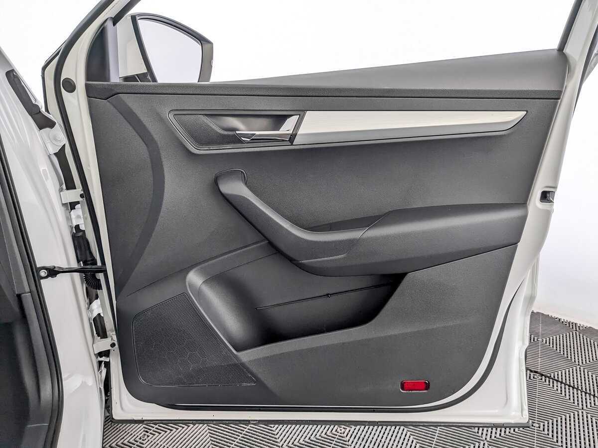 Skoda Karoq 2021 года с пробегом. Фото: #23