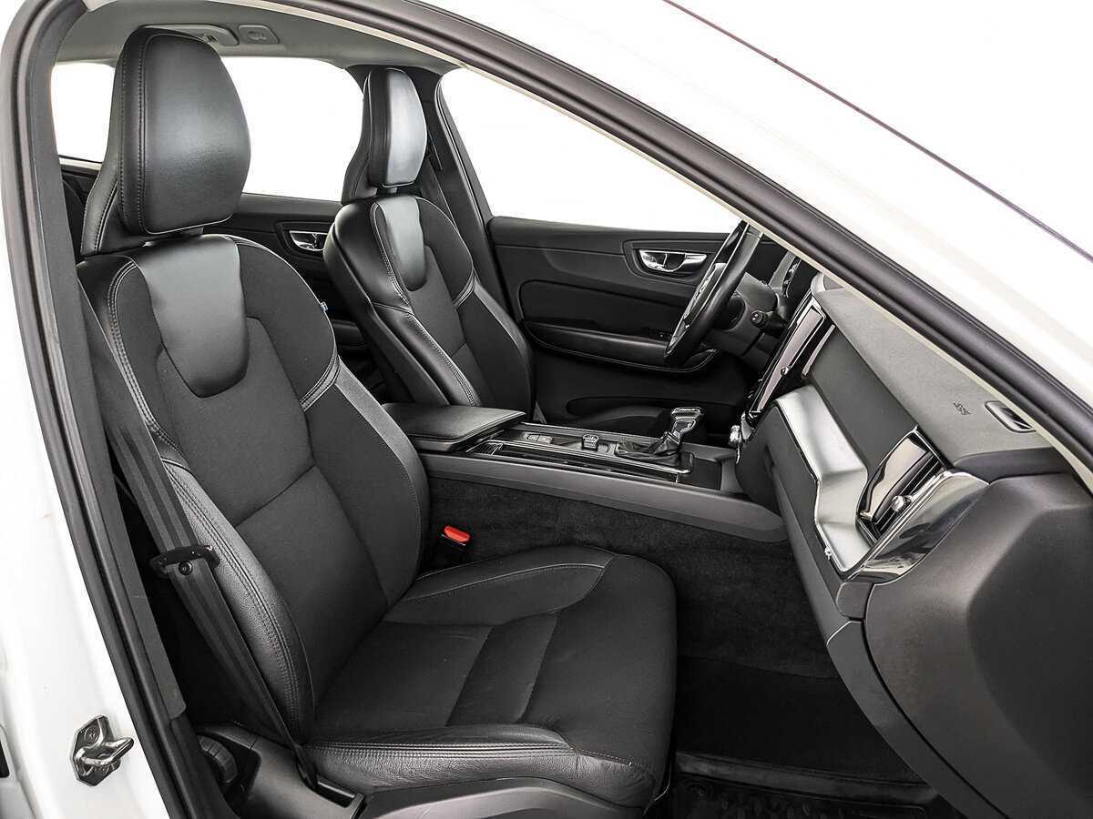 Volvo XC60 2018 года с пробегом. Фото: #17