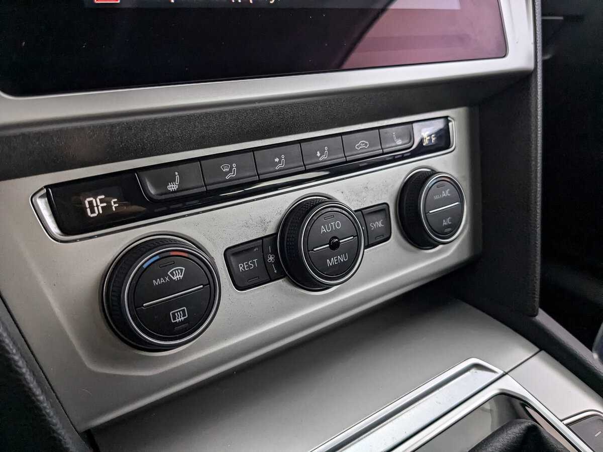 Volkswagen Passat 2019 года с пробегом. Фото: #17