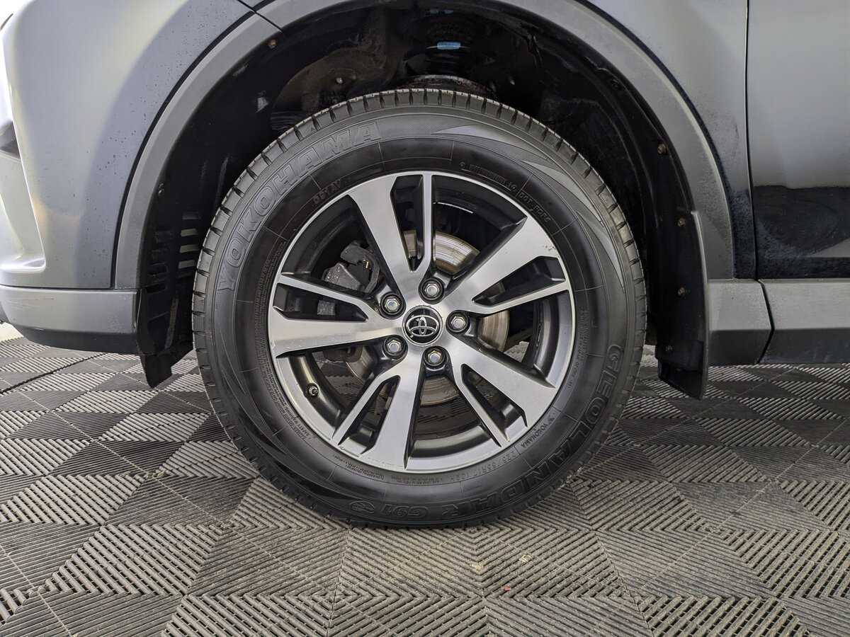 Toyota RAV4 2017 года с пробегом. Фото: #16