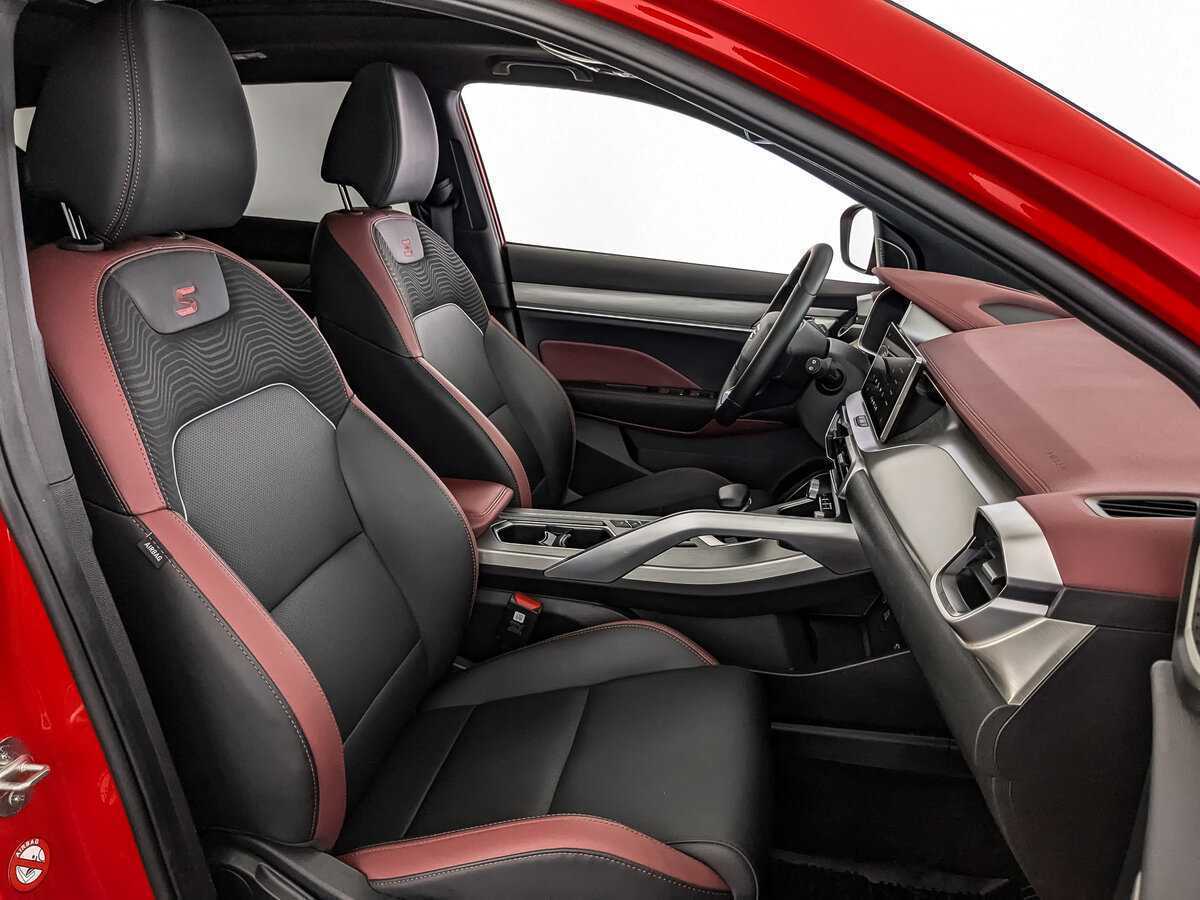 Geely Coolray 2023 года с пробегом. Фото: #23