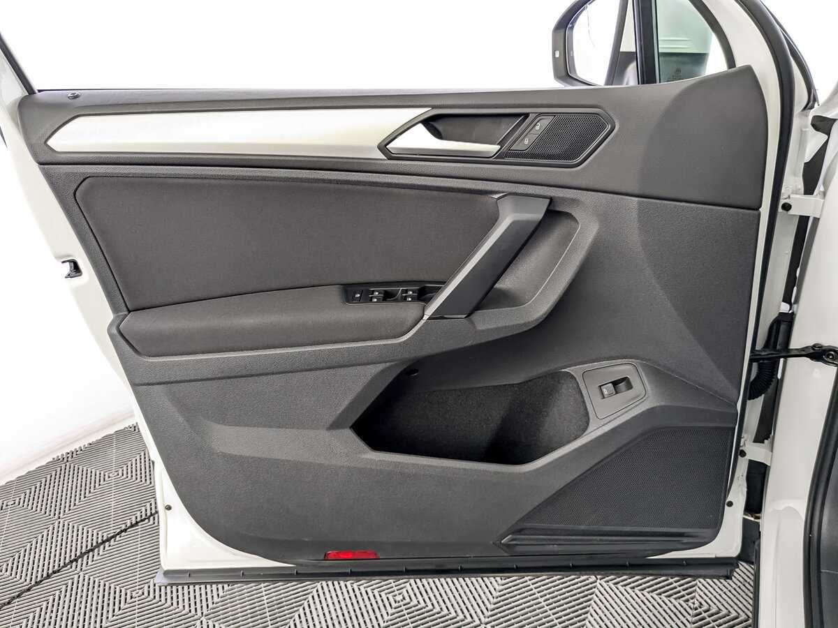 Volkswagen Tiguan 2020 года с пробегом. Фото: #18