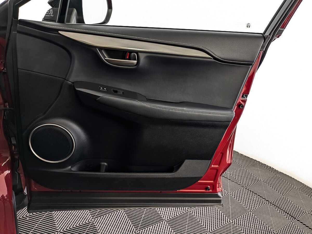 Lexus NX 2017 года с пробегом. Фото: #24