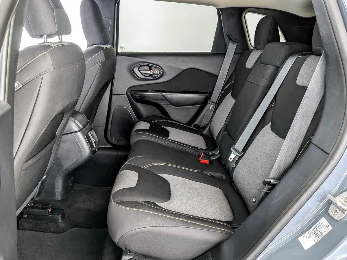 Jeep Cherokee 2014 года с пробегом. Фото: #11