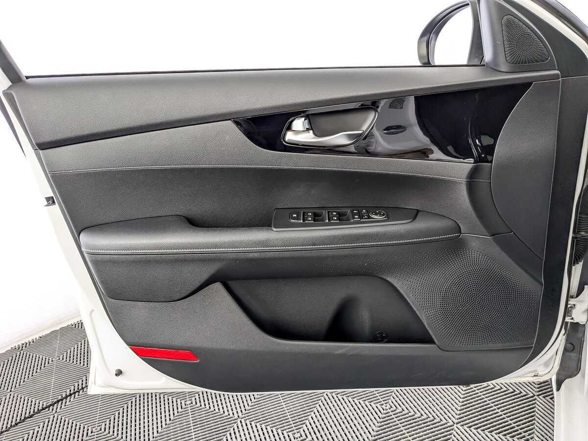Kia Cerato 2021 года с пробегом. Фото: #18