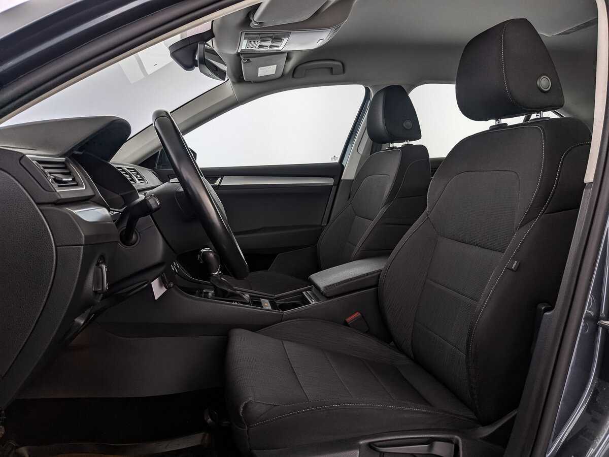 Skoda Superb 2019 года с пробегом. Фото: #19