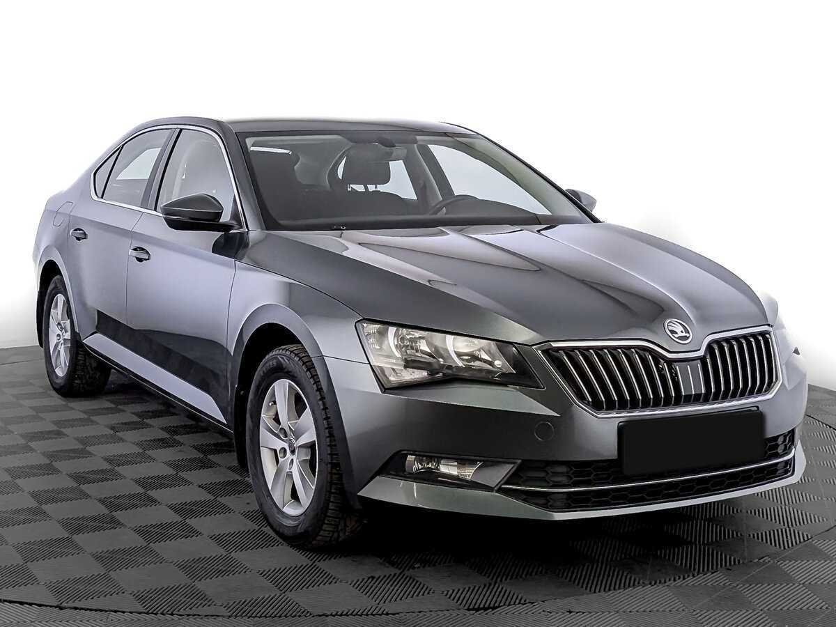 Skoda Superb 2018 года с пробегом. Фото: #2