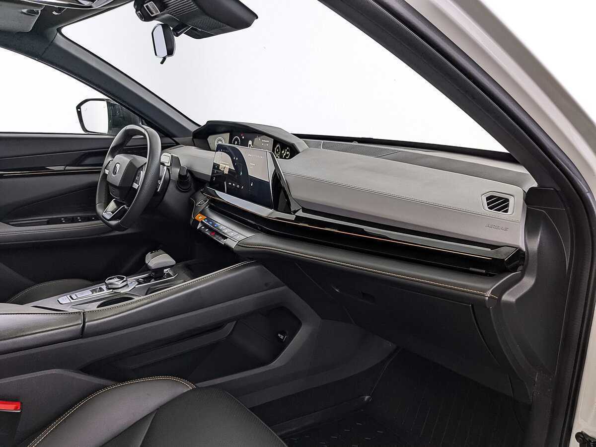 Changan UNI-V 2023 года с пробегом. Фото: #12