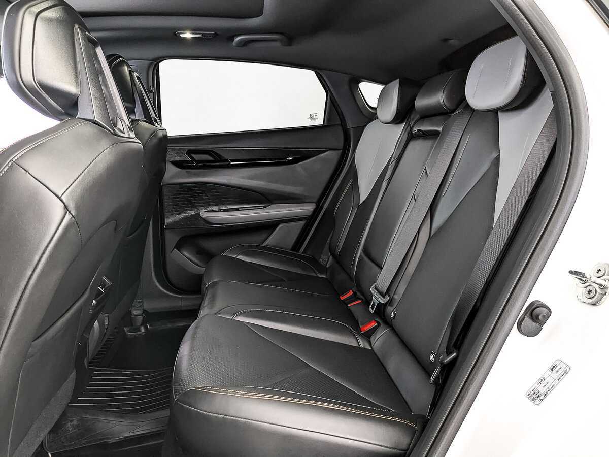 Changan UNI-V 2023 года с пробегом. Фото: #17