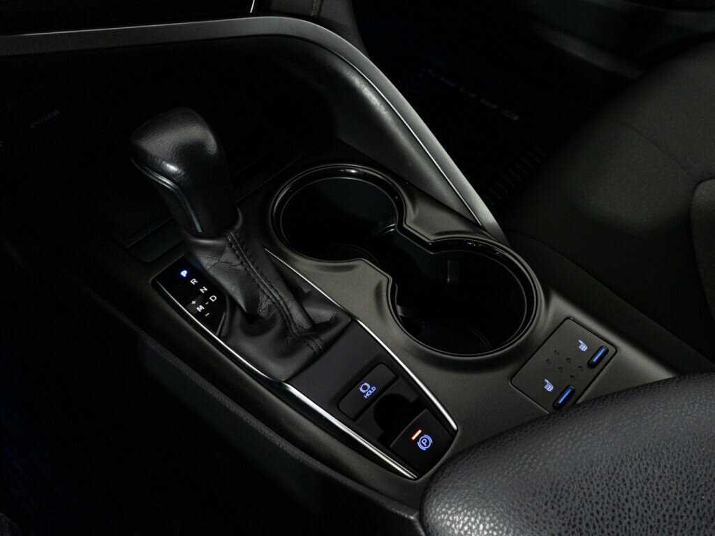 Toyota Camry 2021 года с пробегом. Фото: #16