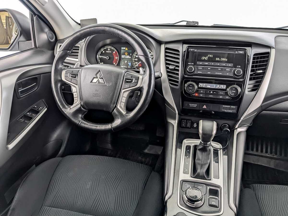 Mitsubishi Pajero Sport 2018 года с пробегом. Фото: #24