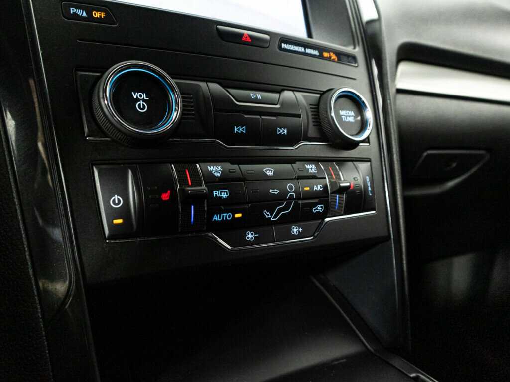 Ford Explorer 2019 года с пробегом. Фото: #13