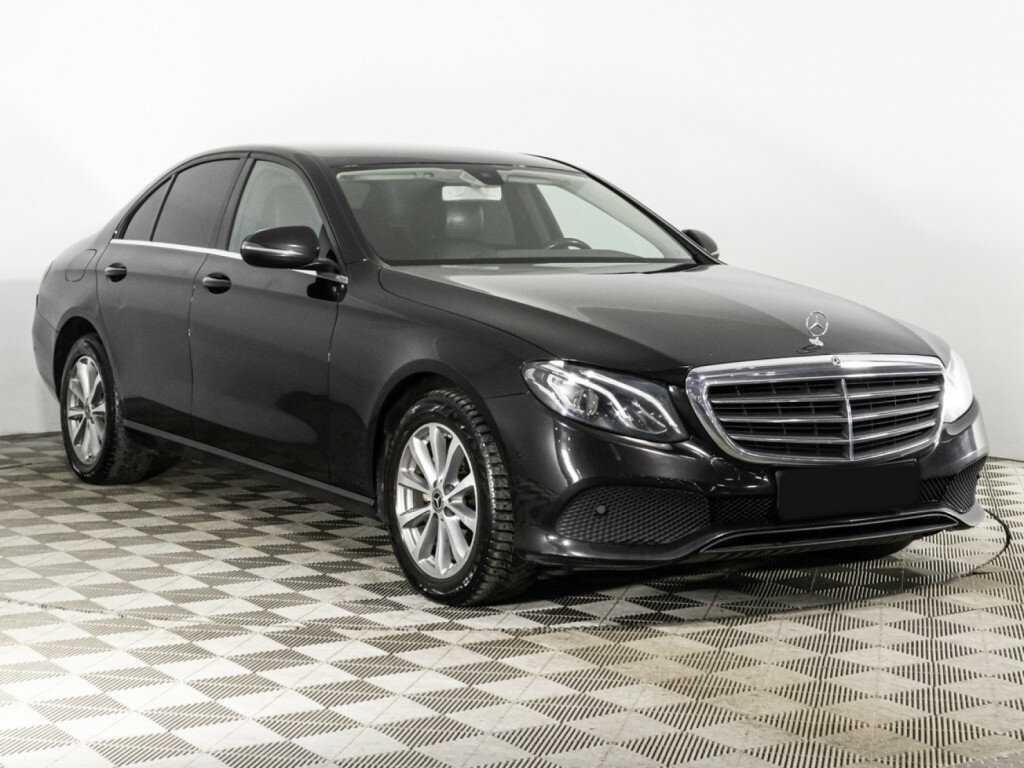 Mercedes-Benz E-Класс 2019 года с пробегом. Фото: #2