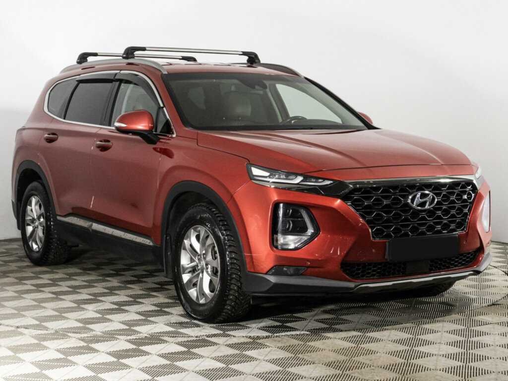 Hyundai Santa Fe 2019 года с пробегом. Фото: #2