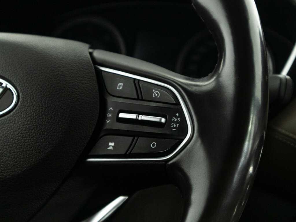 Hyundai Santa Fe 2019 года с пробегом. Фото: #18