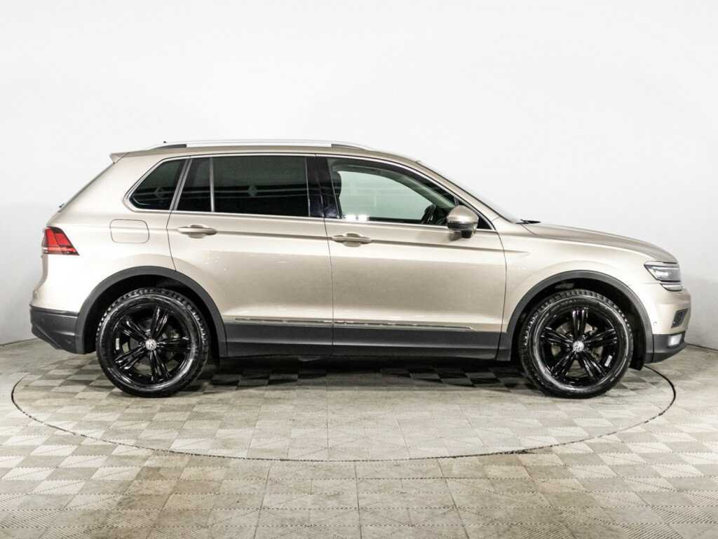 Volkswagen Tiguan 2018 года с пробегом. Фото: #3