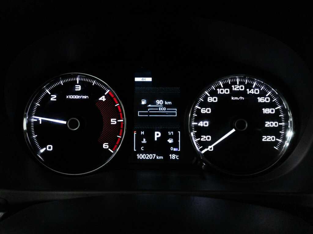 Mitsubishi Pajero Sport 2018 года с пробегом. Фото: #11